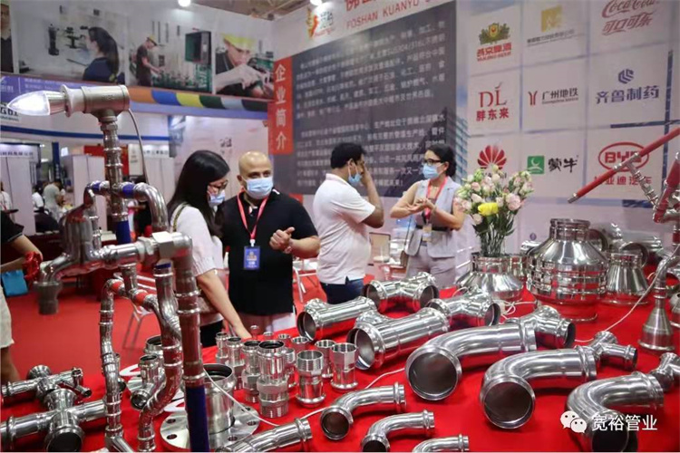 齊全的展會(huì)樣品，專(zhuān)業(yè)產(chǎn)品講解，得到了國(guó)內(nèi)外客戶(hù)的一致贊譽(yù)